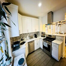 13937 86th Ave in Jamaica, NY - Foto de edificio - Building Photo