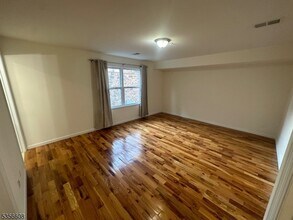 283 Morris Ave in Newark, NJ - Building Photo - Building Photo