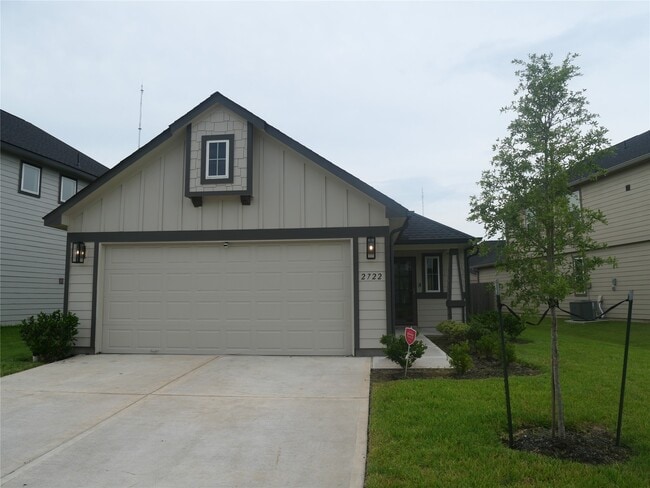 property at 2722 Oakleaf Ash Ln