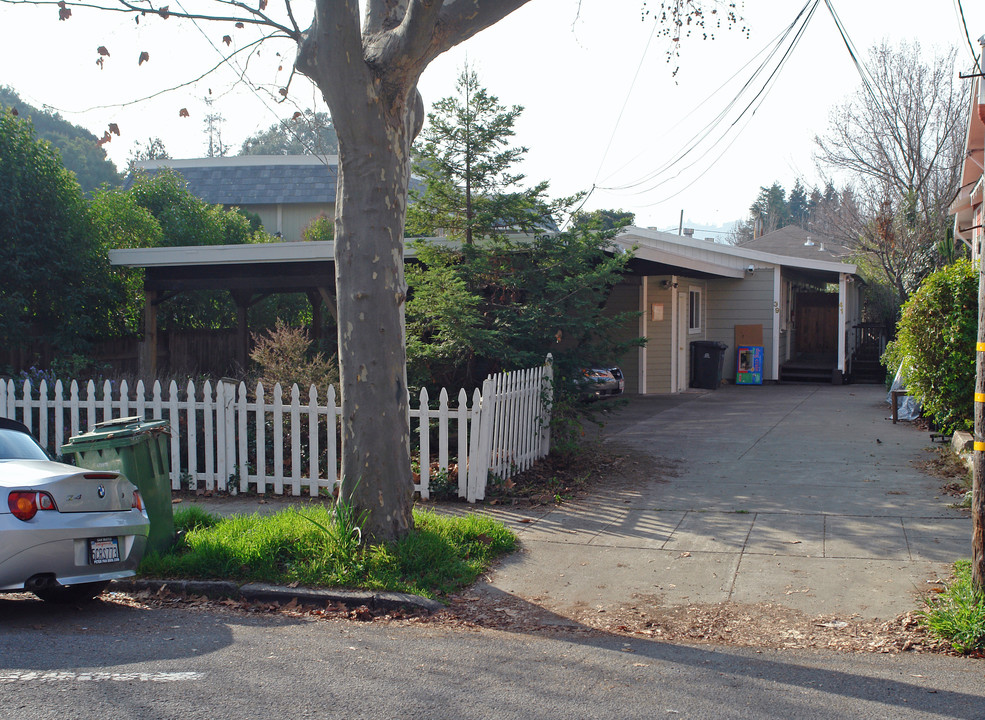 39 Pacheco St in San Rafael, CA - Foto de edificio