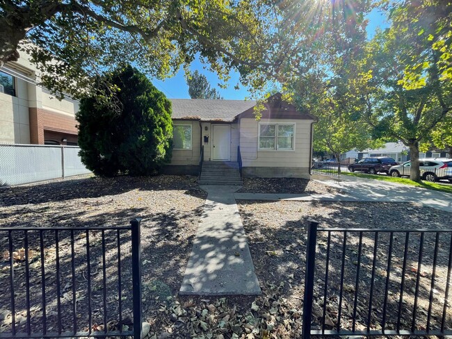 property at 1312 Juanita St