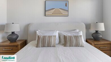 5005 Galleria Dr, Unit 1211 in Farmers Branch, TX - Building Photo - Building Photo