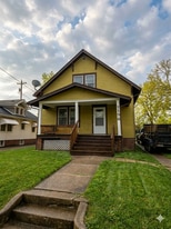 1156 E Losey St in Galesburg, IL - Building Photo