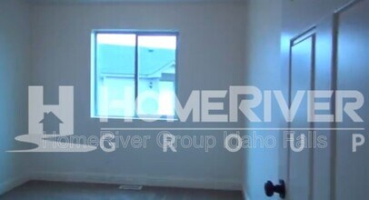 3566 Red Cliff Blvd in Idaho Falls, ID - Building Photo - Building Photo