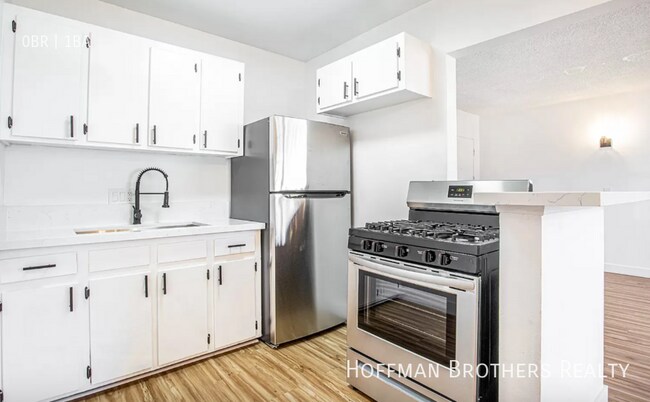 property at 525 W 15th St