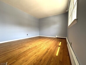 87 N Beverwyck Rd in Parsippany Troy Hills, NJ - Building Photo - Building Photo