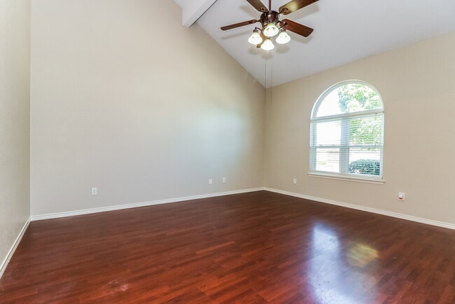 10229 Dawson Trail in Fort Worth, TX - Building Photo - Building Photo
