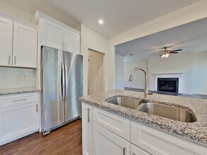 1069 Adams Haven Bend in Acworth, GA - Building Photo - Building Photo