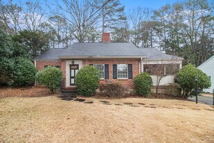 1946 N Decatur Rd in Atlanta, GA - Building Photo