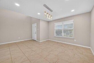 3026 Village Creek Dr in Katy, TX - Building Photo - Building Photo