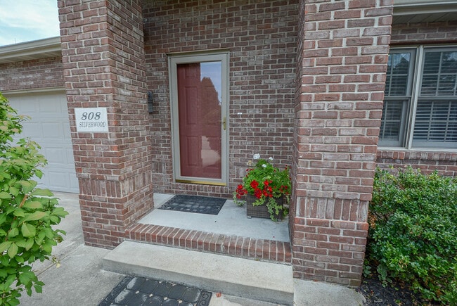 property at 808 S Silverwood Rd