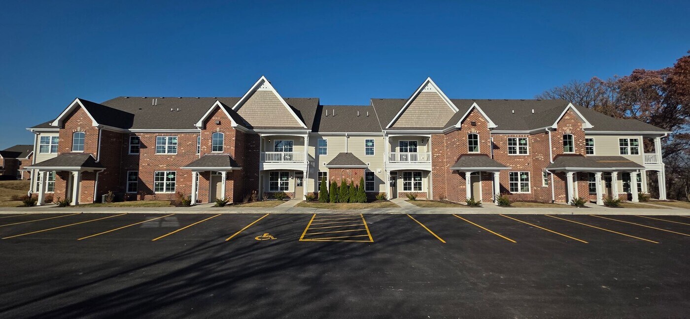 368 Timber Pointe Dr in Joliet, IL - Building Photo