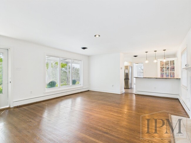 property at 1371 Irving Rd