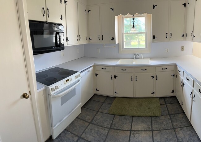 2133 Lincoln Rd in York, SC - Building Photo - Building Photo