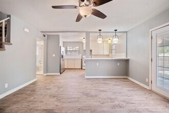 5504 Coventry Ln in Austin, TX - Building Photo - Building Photo