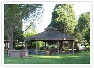 Sacramento Manor Senior Apartments in Sacramento, CA - Foto de edificio - Building Photo