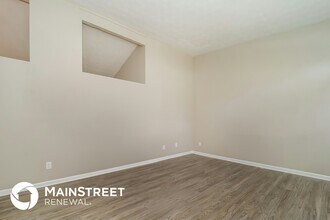 6373 Valley Dale Dr in Riverdale, GA - Building Photo - Building Photo