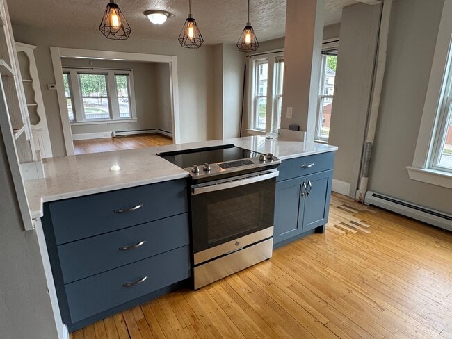 4 Hazel St, Unit 1