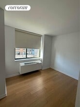 75 W End Ave in New York, NY - Building Photo - Building Photo