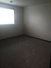 907 Eaglewood Ave in West Fargo, ND - Building Photo - Building Photo