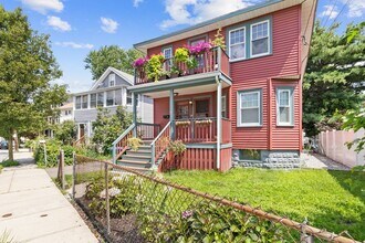 69 Orchard St in Medford, MA - Building Photo - Building Photo