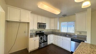 24382 Delphinium Ave in Moreno Valley, CA - Building Photo