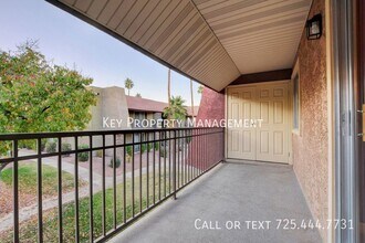 5161 River Glen Dr, Unit #150 in Las Vegas, NV - Building Photo - Building Photo