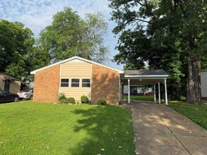 4187 Falcon Dr in Memphis, TN - Building Photo - Building Photo