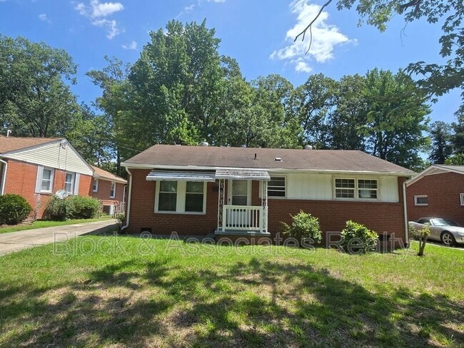 property at 1605 Pichard St