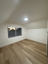 206 Cherry Way in Hayward, CA - Foto de edificio - Building Photo