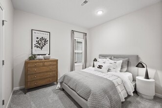 Hillside Farms at Stonehill Village in Xenia, OH - Building Photo - Building Photo