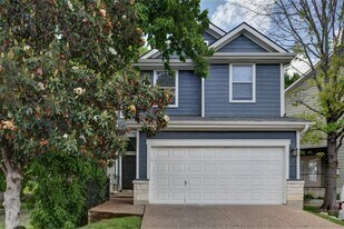 411 W St Elmo Rd in Austin, TX - Building Photo
