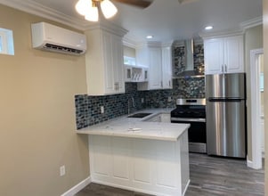 7541 Noren St in Downey, CA - Foto de edificio - Building Photo