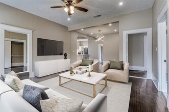 5704 Tremont St in Dallas, TX - Building Photo - Building Photo