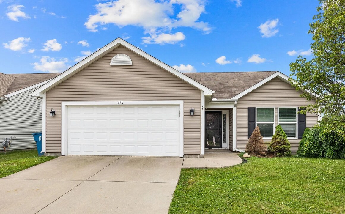 3185 Fleming Dr in West Lafayette, IN - Building Photo