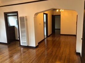 768 Orizaba Ave in Long Beach, CA - Building Photo