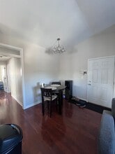 417 Berkshire Dr in Crystal Lake, IL - Building Photo - Building Photo