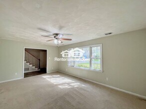 6344 Chestnut Hill Rd in Virginia Beach, VA - Foto de edificio - Building Photo