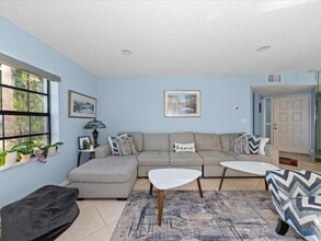 5415 Verona Dr in Boynton Beach, FL - Building Photo - Building Photo