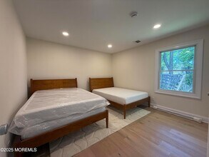 977 Woodgate Ave in Long Branch, NJ - Building Photo - Building Photo