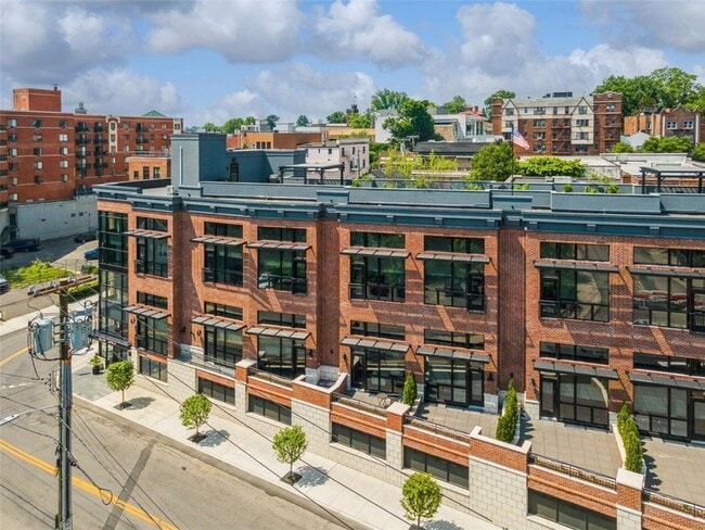 property at 172 E Prospect Ave