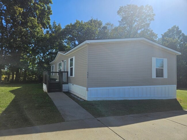 116 Lynnwood Cir in Clarksville, TN - Building Photo - Building Photo