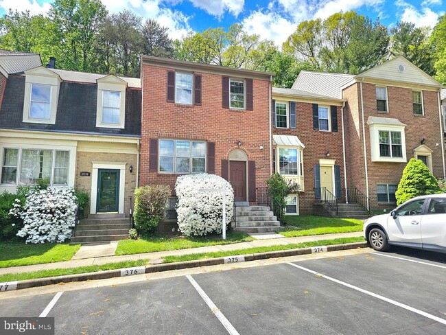 property at 4734 Gainsborough Dr