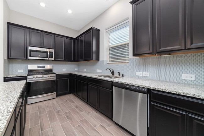 11127 Bluewater Lagoon Cir