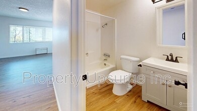 3717 St Nicholas Ave in Redding, CA - Building Photo - Building Photo