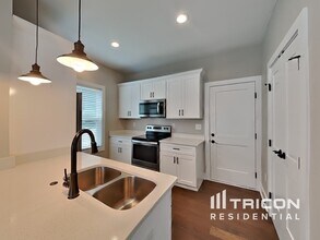 15 Sycamore Ridge W in Burns, TN - Building Photo - Building Photo