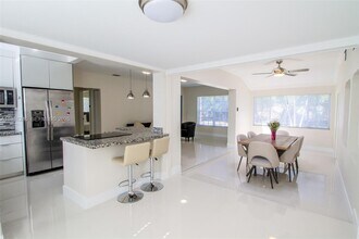 2727 Calusa St in Miami, FL - Building Photo - Building Photo