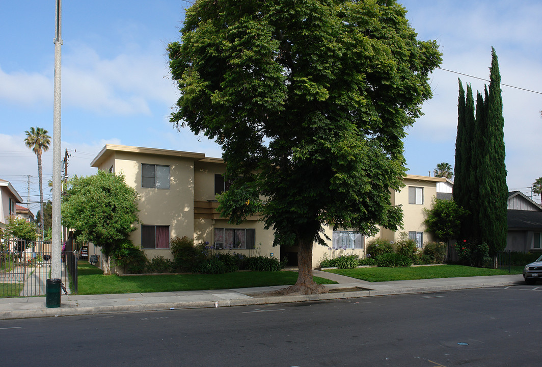 1601 S Hampstead St in Anaheim, CA - Building Photo