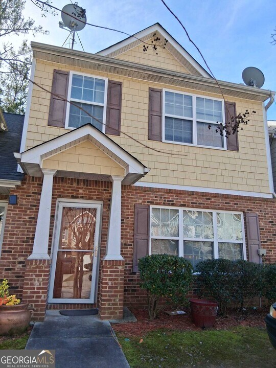 2728 Halligan Point in Riverdale, GA - Building Photo