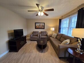 1565 Jefferson Rd in Sumter, SC - Building Photo - Building Photo